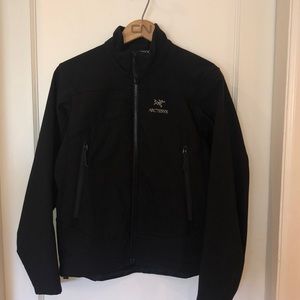 Vintage Arc’teryx soft shell ladies